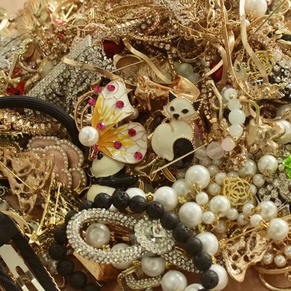 💎 2 LB unsearched untested fashion BULK jewelry lot~gold silver wear junk craft - Picture 3 of 5